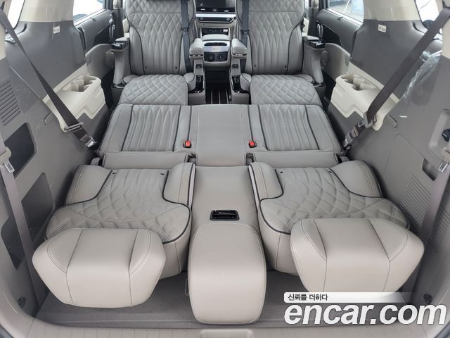 Kia Carnival Gasoline 9 Seater X Line — пробег 15 км — фото 1 из 5