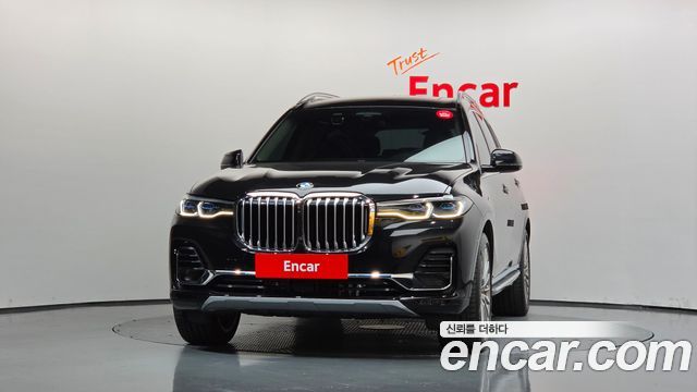 BMW X7 xDrive 40i Design Pure Excellence 7-Seater — пробег 13 559 км — фото 3 из 5