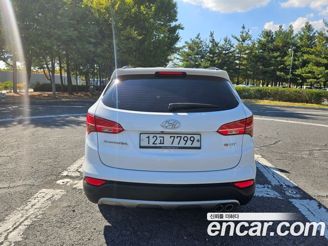 Hyundai Santafe Diesel(e-VGT) 2.0 2WD Premium — пробег 210 760 км — фото 4 из 5