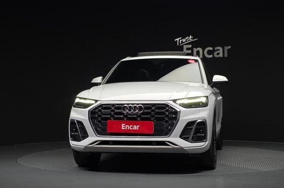 Audi Q5 45 TFSI Quattro Premium — пробег 72 054 км — фото 3 из 5