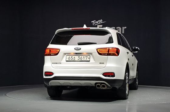 Kia Sorento Diesel 2.0 2WD Noblesse — пробег 177 862 км — фото 4 из 5