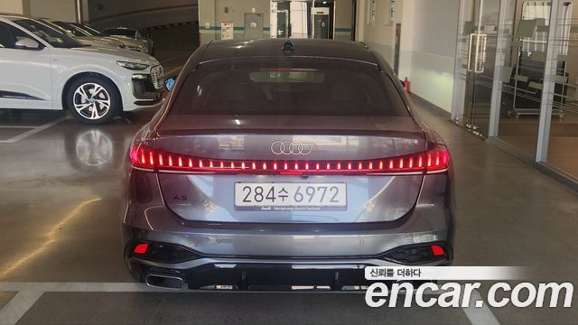 Audi A5 40 TFSI S Line — пробег 150 км — фото 4 из 5