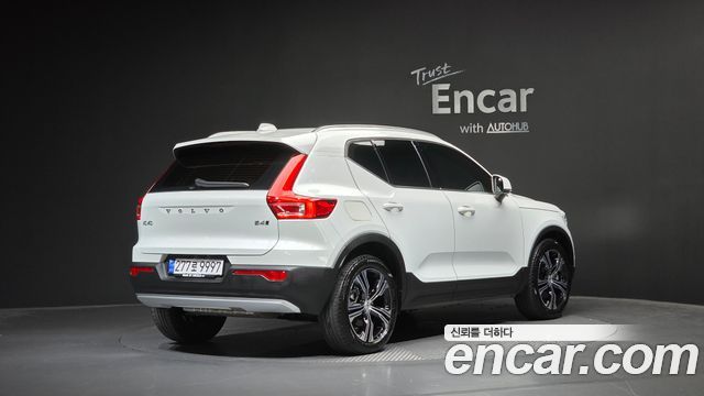 Volvo XC40 B4 Inscription — пробег 25 806 км — фото 2 из 5