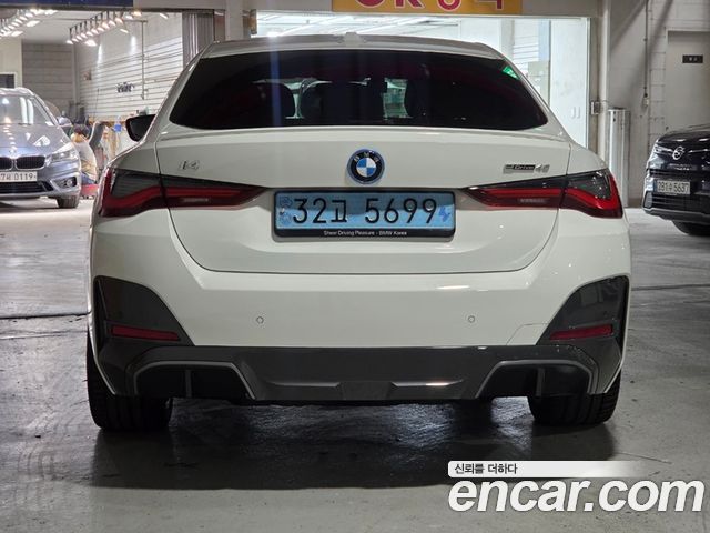 BMW i4 eDrive40 M Sports Pro — пробег 37 330 км — фото 4 из 5