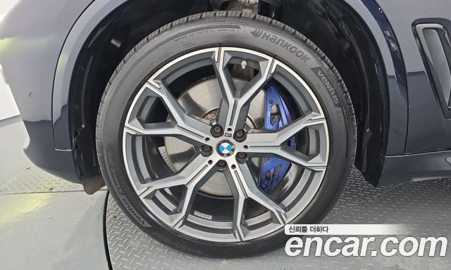 BMW X5 xDrive 40d M Sport — пробег 43 677 км — фото 5 из 5