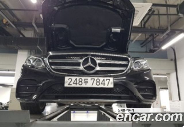 Mercedes-Benz E-Class E300 4MATIC AMG Line — пробег 42 714 км — фото 1 из 3