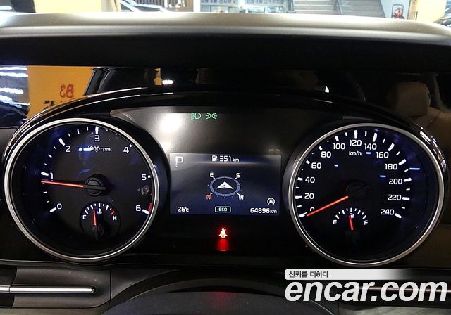 Kia Carnival Diesel 9-Seater Noblesse — пробег 64 000 км — фото 5 из 5
