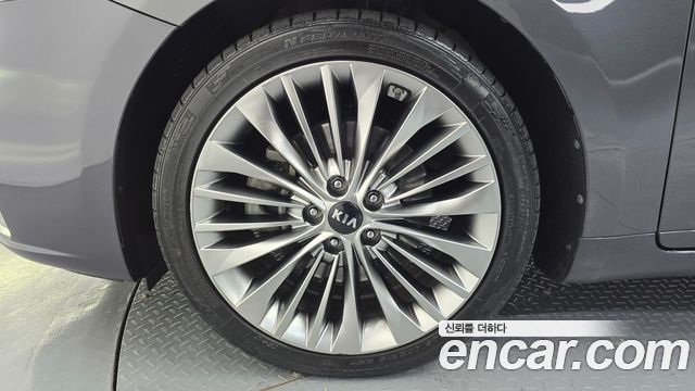 Kia K7 из Кореи Encar