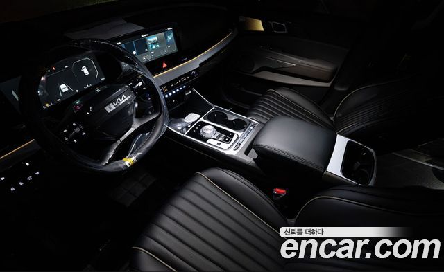 Kia Carnival Gasoline 4-Seater Hi Limousine (Special) — пробег 21 км — фото 3 из 5