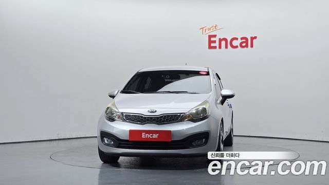 Kia pride 1.6 GDI Sedan Prestige — пробег 72 017 км — фото 3 из 5