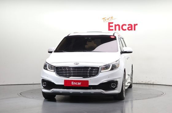Kia Carnival 9-seater Prestige — пробег 252 129 км — фото 3 из 5
