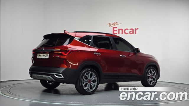 Kia Seltos из Кореи Encar