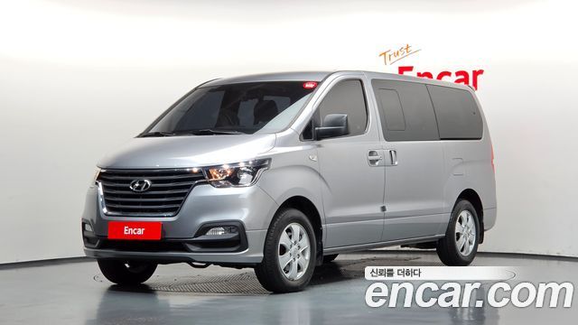 Hyundai Starex 4WD Wagon 12-Seater Modern — пробег 51 015 км — фото 1 из 5