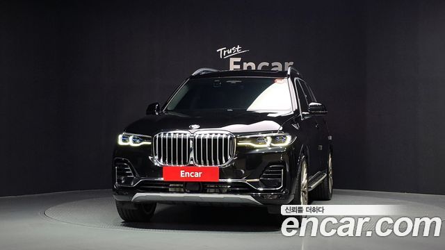 BMW X7 xDrive 40i Design Pure Excellence 6-Seater — пробег 67 032 км — фото 3 из 5