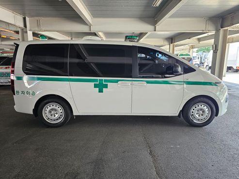 Hyundai Staria Ambulance — пробег 7 000 км — фото 3 из 5