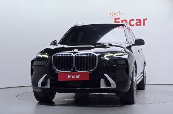 BMW X7 xDrive 40i Design Pure Excellence 7-Seater — пробег 93 914 км — фото 3 из 5