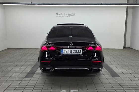 Mercedes-Benz E-Class E300 4MATIC AMG Line — пробег 9 991 км — фото 4 из 5