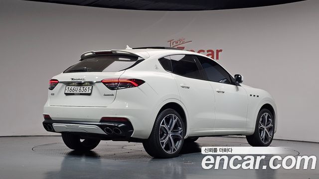 Maserati Levante 3.8 GTS AWD — пробег 38 718 км — фото 2 из 5