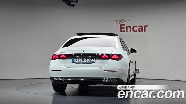 Mercedes-Benz E-Class из Кореи Encar