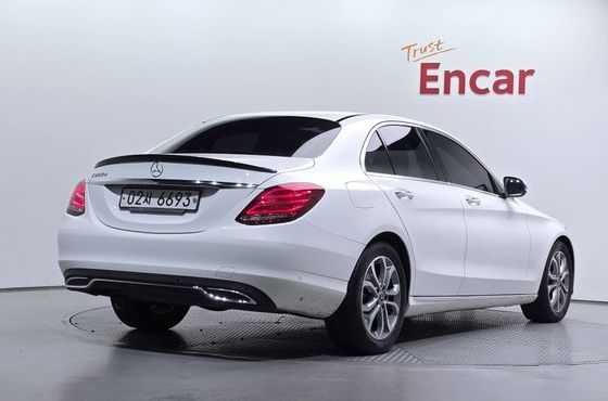 Mercedes-Benz C-Class C220 d Avantgarde — пробег 83 736 км — фото 2 из 5