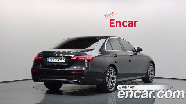 Mercedes-Benz E-Class из Кореи Encar