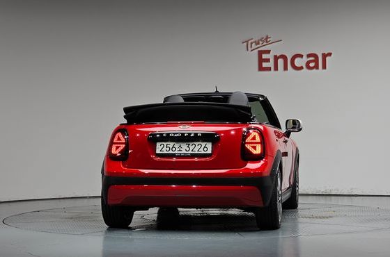 Mini Cooper Convertible Classic — пробег 7 795 км — фото 4 из 5