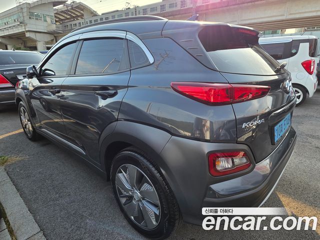Hyundai Kona Premium — пробег 44 640 км — фото 4 из 5