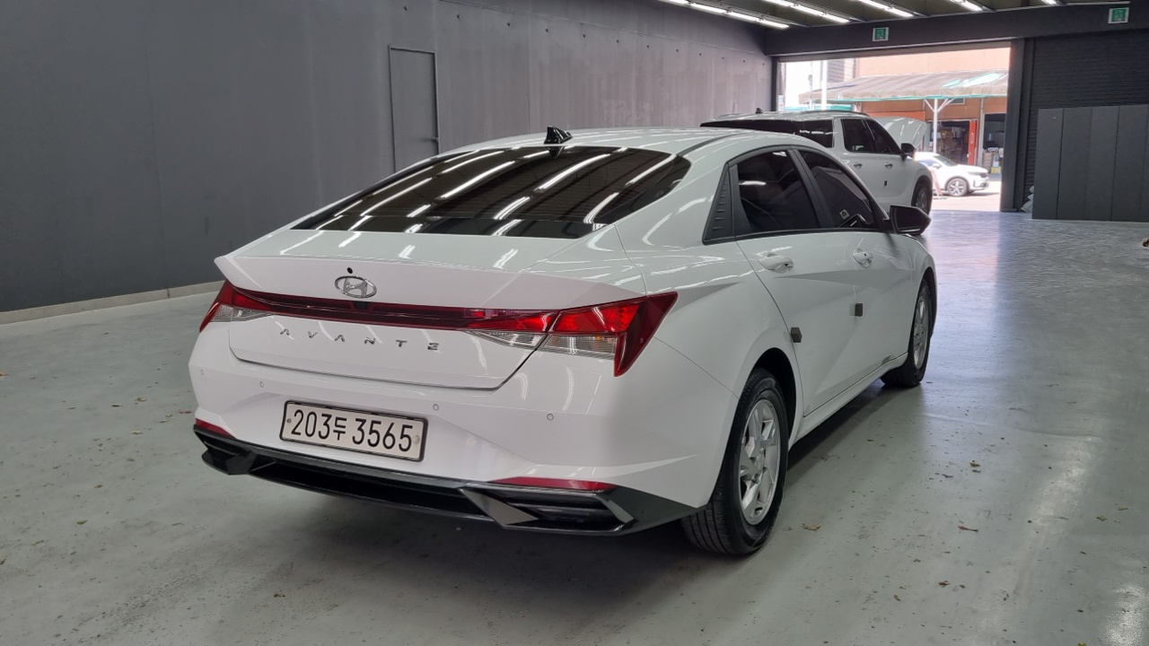 Hyundai AVANTE из Кореи Encar