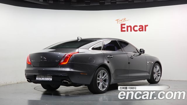 Jaguar XJ 3.0 SC AWD Portfolio LWB X351 — пробег 209 833 км — фото 2 из 5
