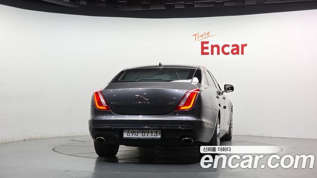 Jaguar XJ 3.0 SC AWD Portfolio LWB X351 — пробег 209 833 км — фото 4 из 5