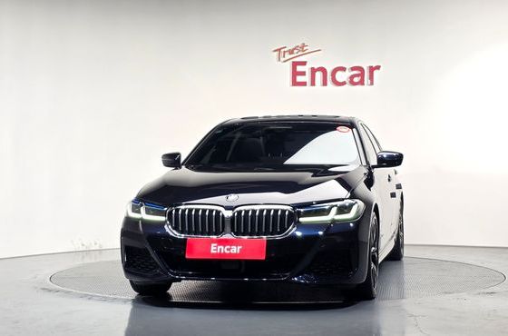 BMW 5-Series 530i M Sport Package — пробег 54 698 км — фото 3 из 5