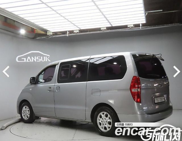Hyundai Starex 12-Seater Wagon Smart — пробег 100 000 км — фото 3 из 5