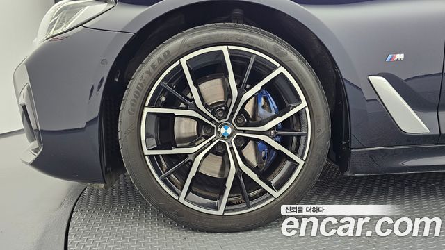 BMW 5-Series 530i xDrive M Sport Package — пробег 75 416 км — фото 5 из 5