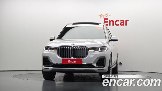 BMW X7 xDrive 40i Design Pure Excellence 7-Seater — пробег 116 688 км — фото 3 из 5