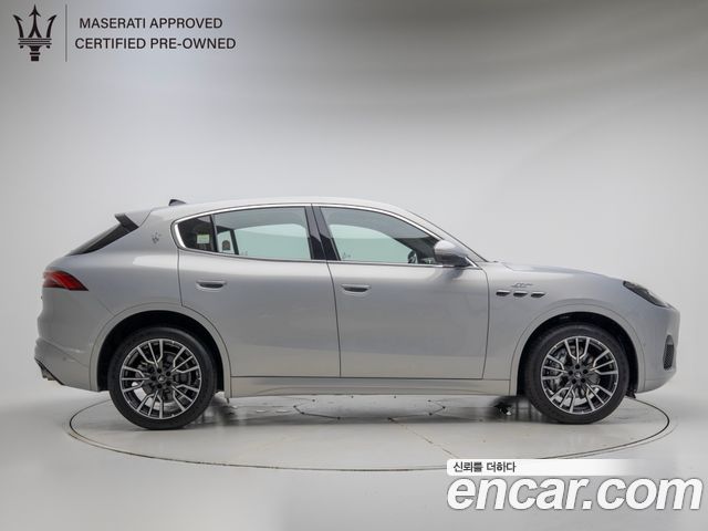 Maserati Grecale 2.0 AWD GT Type P — пробег 11 480 км — фото 3 из 5