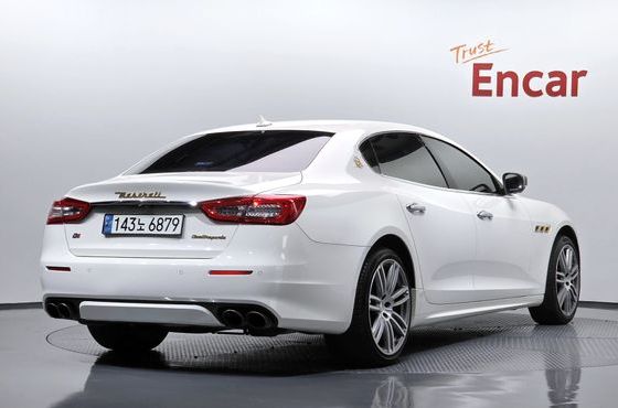 Maserati Quattroporte 3.0 V6 Granlusso — пробег 83 033 км — фото 2 из 5