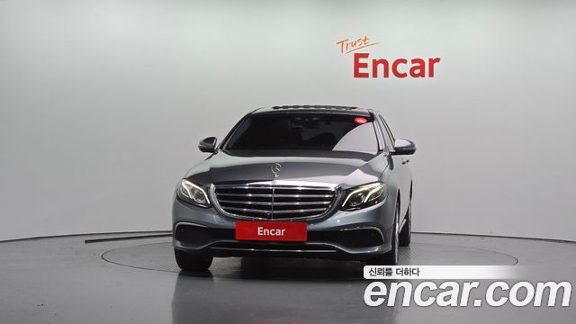 Mercedes-Benz E-Class из Кореи Encar