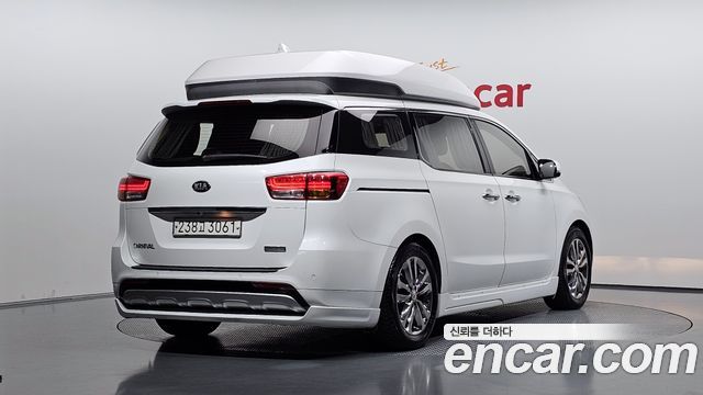 Kia Carnival из Кореи Encar