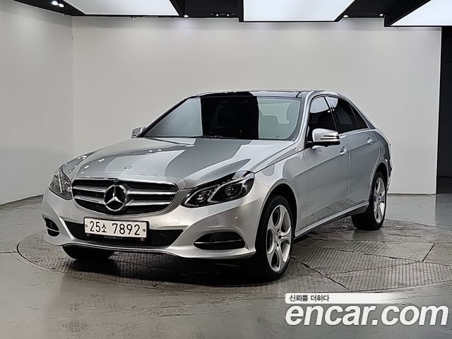Mercedes-Benz E-Class E350 4MATIC Avantgarde — пробег 118 121 км — фото 1 из 5