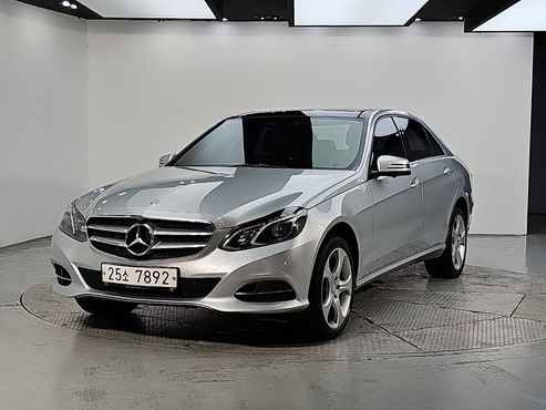 Mercedes-Benz E-Class E350 4MATIC Avantgarde — пробег 118 121 км — фото 1 из 5