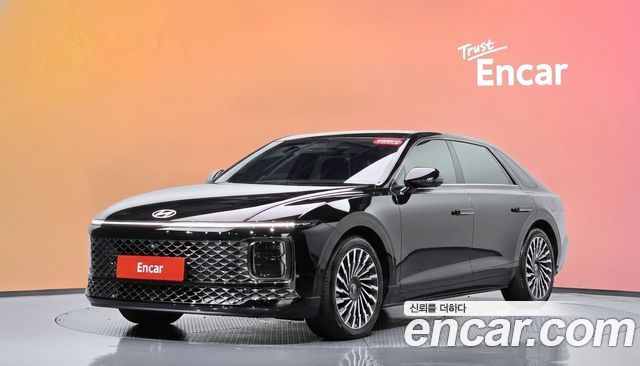 Hyundai Grandeur Calligraphy — пробег 3 649 км — фото 1 из 5