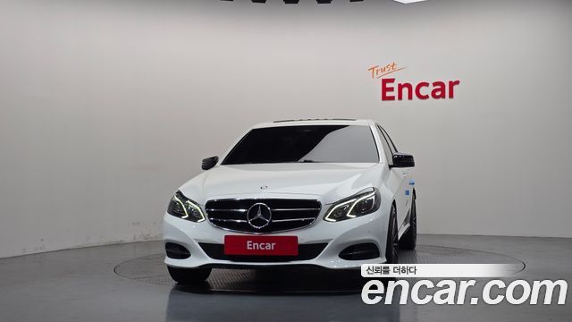 Mercedes-Benz E-Class E220 Bluetec Avantgarde Sport — пробег 150 745 км — фото 3 из 5