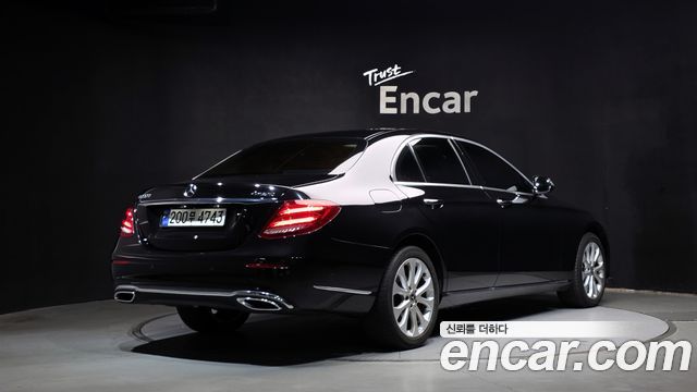 Mercedes-Benz E-Class из Кореи Encar