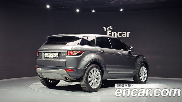 Land Rover Range Rover Evoque 2.2 SD4 Prestige — пробег 78 613 км — фото 2 из 5