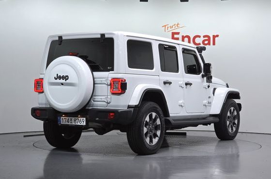Jeep Wrangler 2.0 Overland 4Door — пробег 106 886 км — фото 2 из 5