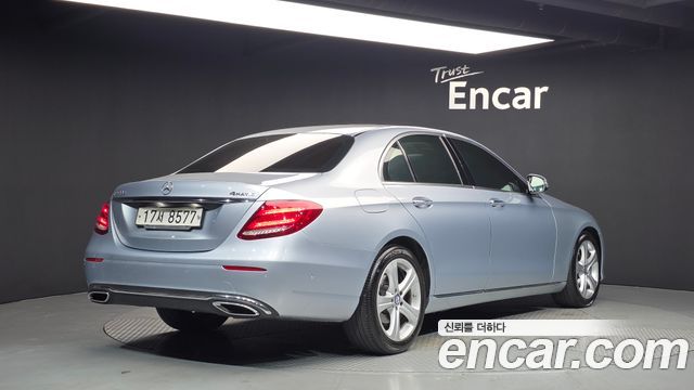 Mercedes-Benz E-Class из Кореи Encar
