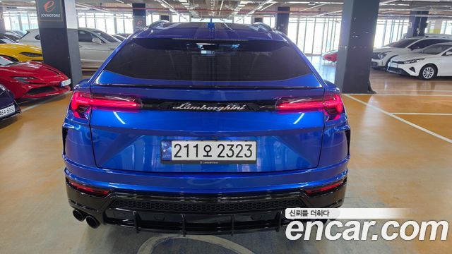 Lamborghini Urus 4.0 V8 — пробег 16 600 км — фото 2 из 5