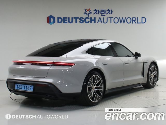 Porsche Taycan 4S — пробег 140 000 км — фото 3 из 5