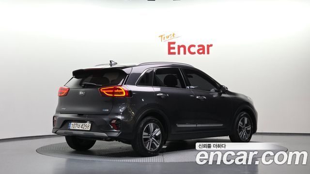 Kia Niro 1.6 HEV Noblesse Special — пробег 90 047 км — фото 2 из 5