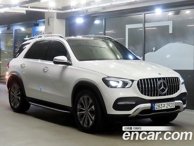 Mercedes-Benz GLE-Class GLE300d 4MATIC — пробег 53 748 км — фото 1 из 5